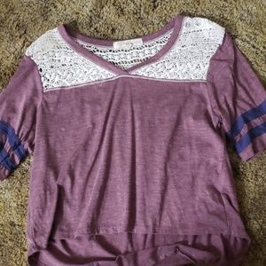 Buckle brand tee